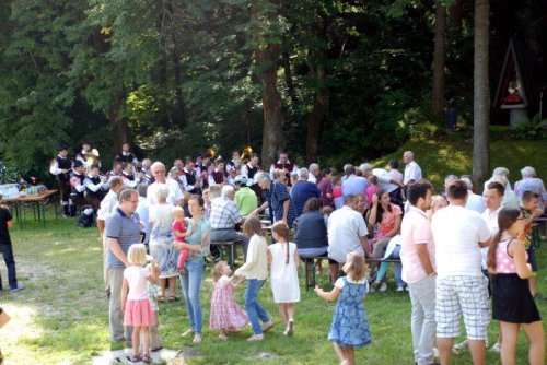 Prijetno druženje ob melodijah mengeške godbe